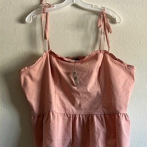 Cropped pink tank